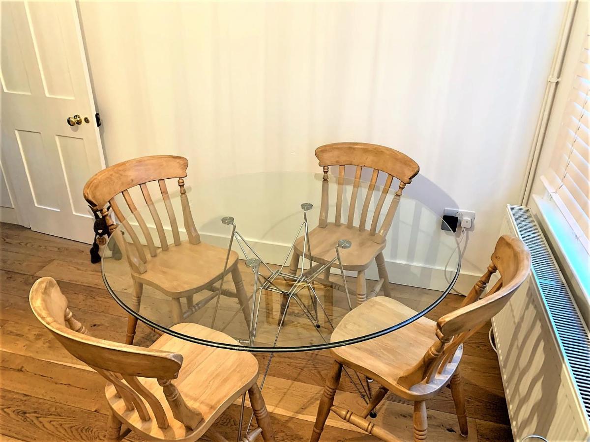 Riverside Channel5 "Holidays Homes In The Sun" Featured Central Canterbury Cottage With Free Parking Εξωτερικό φωτογραφία