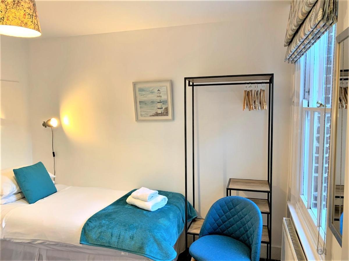 Riverside Channel5 "Holidays Homes In The Sun" Featured Central Canterbury Cottage With Free Parking Εξωτερικό φωτογραφία