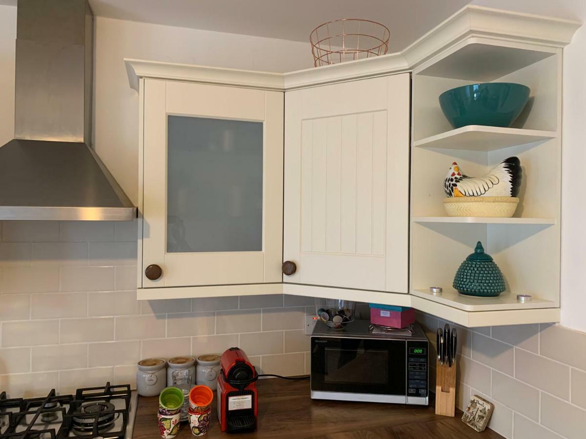 Riverside Channel5 "Holidays Homes In The Sun" Featured Central Canterbury Cottage With Free Parking Εξωτερικό φωτογραφία